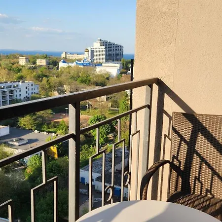 студия с видом на море посуточно жк родос Apartment Odesa